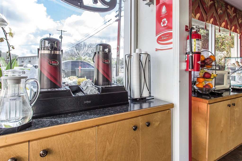 Econo-Lodge Of Conway Restaurang bild